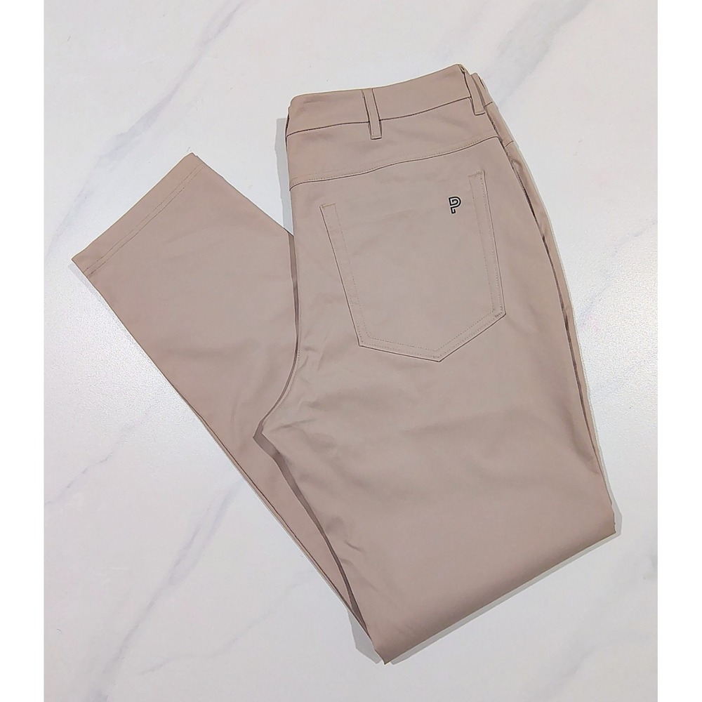 Public Rec Mens Dealmaker Performance Golf Straight Leg Beige Chino Pants Sz 32